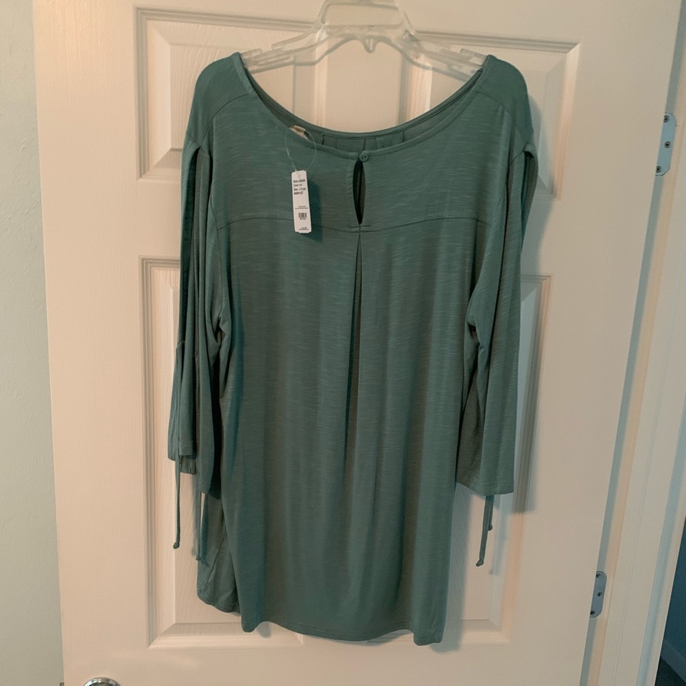 Woman Grey Blouse